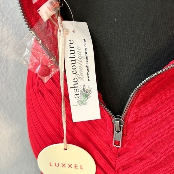 NWT, Luxxel, Stunning Vibrant,Rich Red Cocktail Dress, Small - Picture 6 of 14
